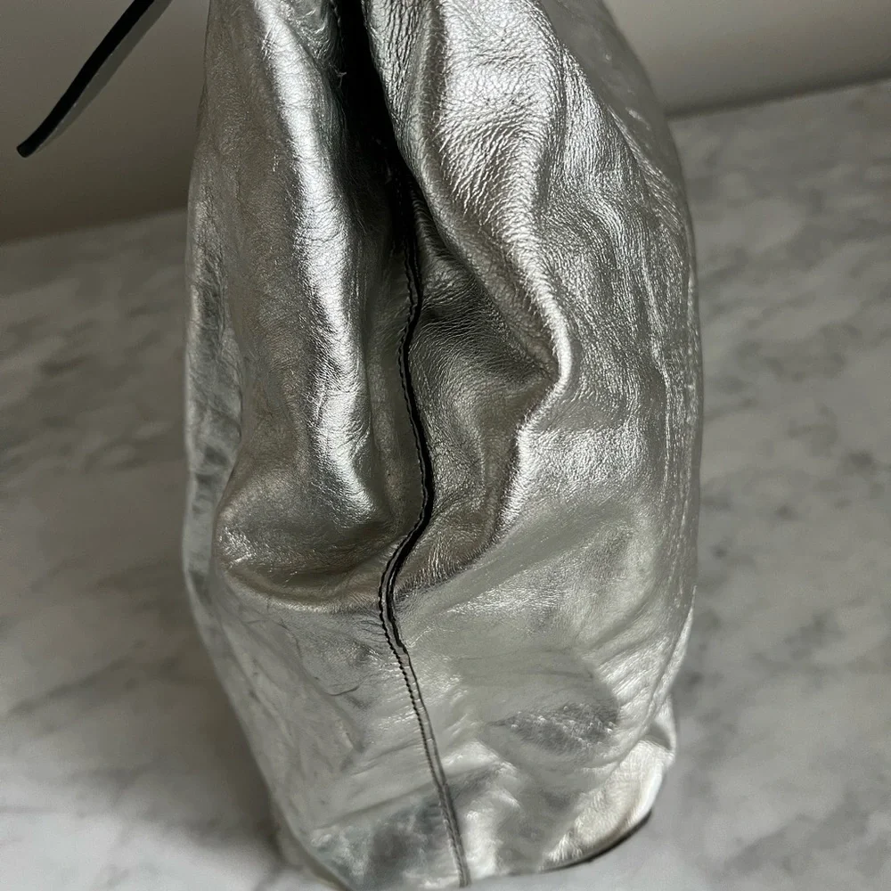 Kenneth Cole 25th Anniversary 1983 Edition SilverTote - Picture 4 of 14
